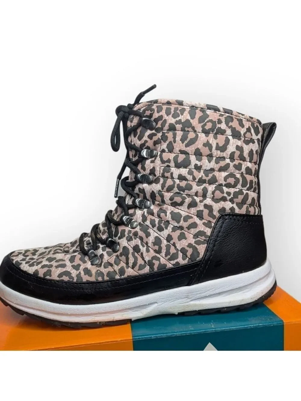 Sporto Leopard Print‎ Warm Lined Winter Boots Women’s 6.5M Waterproof NO OFFERS